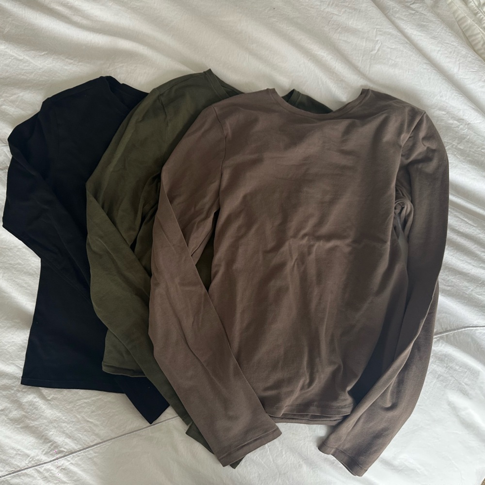 Gap Taupe, Black & Green Long Sleeve Tees Soft Knit Crew Neck stretch